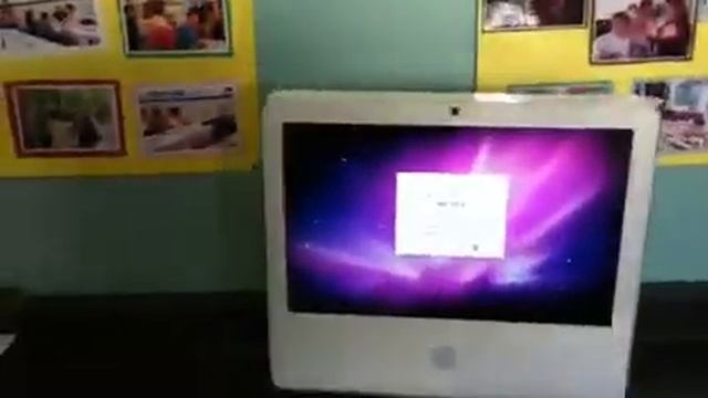 Mac OS X 10.6 Snow Leopard on Almost All of the Intel Polycarbonate iMacs at School смотреть онлайн