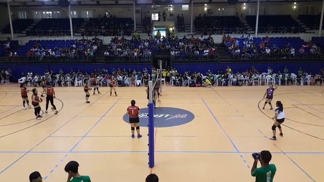 warmup F2 Logistics Doha Movers - DLSU Lady Spikers смотреть онлайн