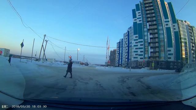 Регистратор с Али Fccwo R3 вечером смотреть онлайн
