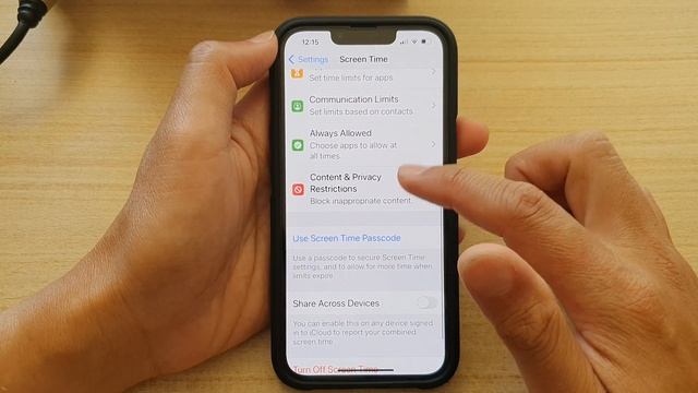 iPhone 13/13 Pro: How to Allow/Don't Allow Cellular Data Changes смотреть онлайн