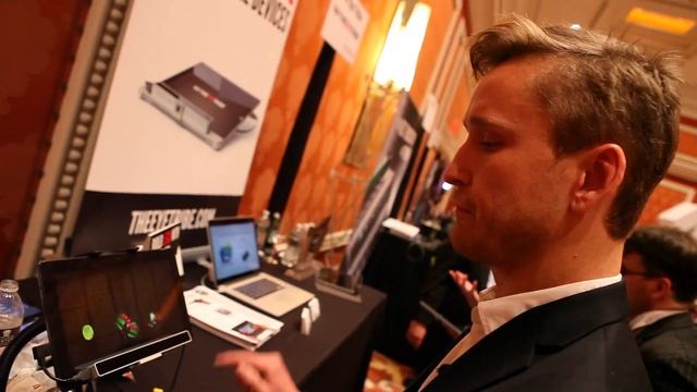 The Eye Tribe Tracker hands-on смотреть онлайн