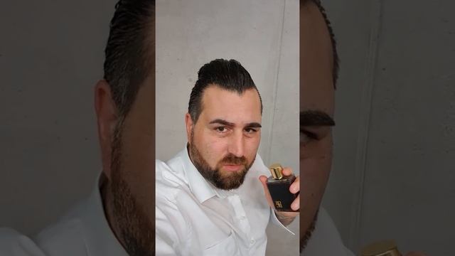 EN Carolina Herrera CH Men sweet leather Fragrance Review смотреть онлайн