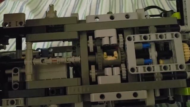 Lego Technic Semi-Autonomous AWD Transmission Gear Slip 2 смотреть онлайн