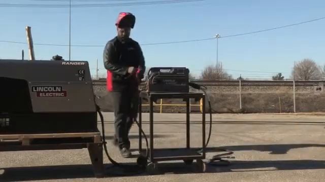 Activ8™ Wire Feeder смотреть онлайн