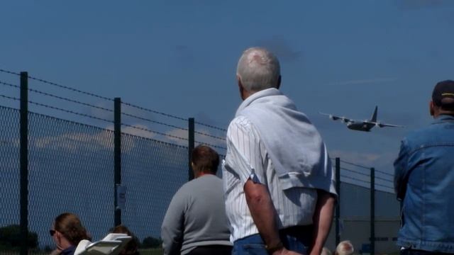 Göteborg Aero Show 2013 (Selected parts) смотреть онлайн