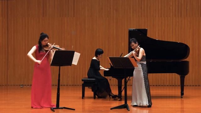 Moszkowski suite for piano and two violins op.71 смотреть онлайн