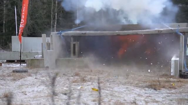 bomb vs concrete wall смотреть онлайн