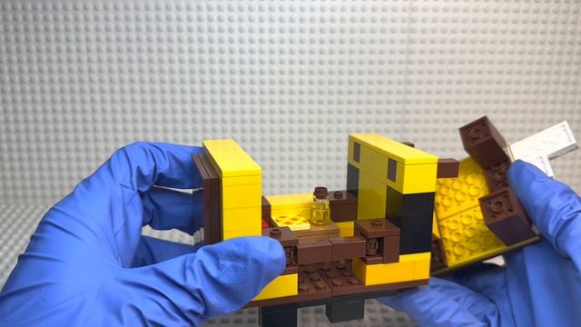 LEGO Minecraft Review: Set 21241 The Bee Cottage!🐝 (2023) смотреть онлайн