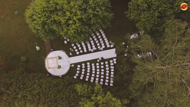 Bride Leaves Empty Seat For Her Dead Son, Can’t Hold Back Tears When She Sees Who Shows Up смотреть онлайн