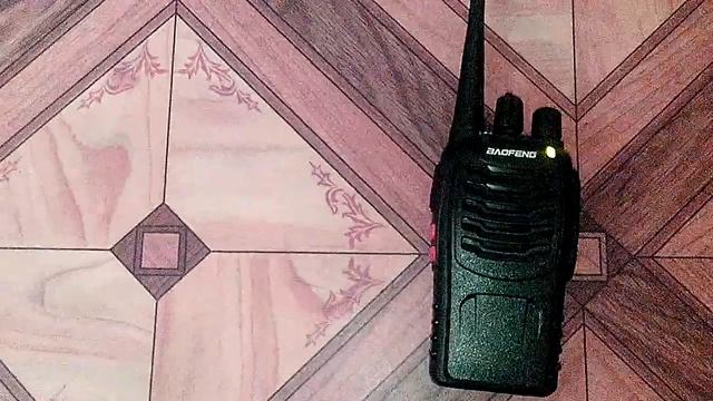 глючные РАДИОСТАНЦИИ BAOFENG смотреть онлайн