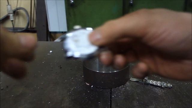 Crushing watch with hydraulic press смотреть онлайн