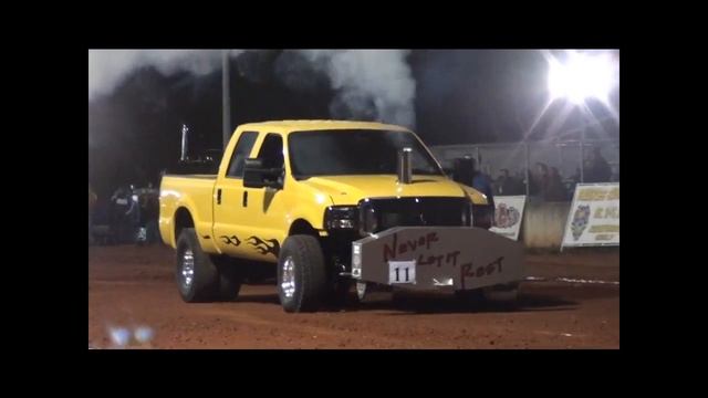 Battle of the bluegrass 2.8 3.0 diesel truck pull stanford Ky.wmv смотреть онлайн