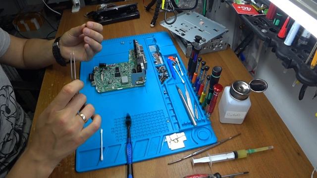 Магнитола Pioneer DEH-X5900BT не включается после прошивки | SERVICEMAN смотреть онлайн