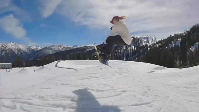 2324 Bataleon - Distortia смотреть онлайн