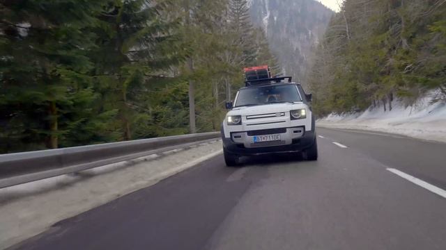 LAND ROVER DEFENDER 3.0D EXPLORER PACK 4WD - TEST - GARÁŽ.TV - Rasťo Chvála смотреть онлайн