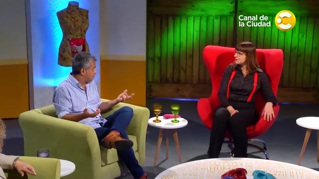 Mario Massaccesi, Myriam Bunin, Cristina Wargon y Emiliano Rella en El Don de la Palabra смотреть онлайн