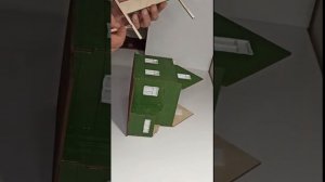 Видеоинструкция по сборке домика-светильника «Деревенский домик»