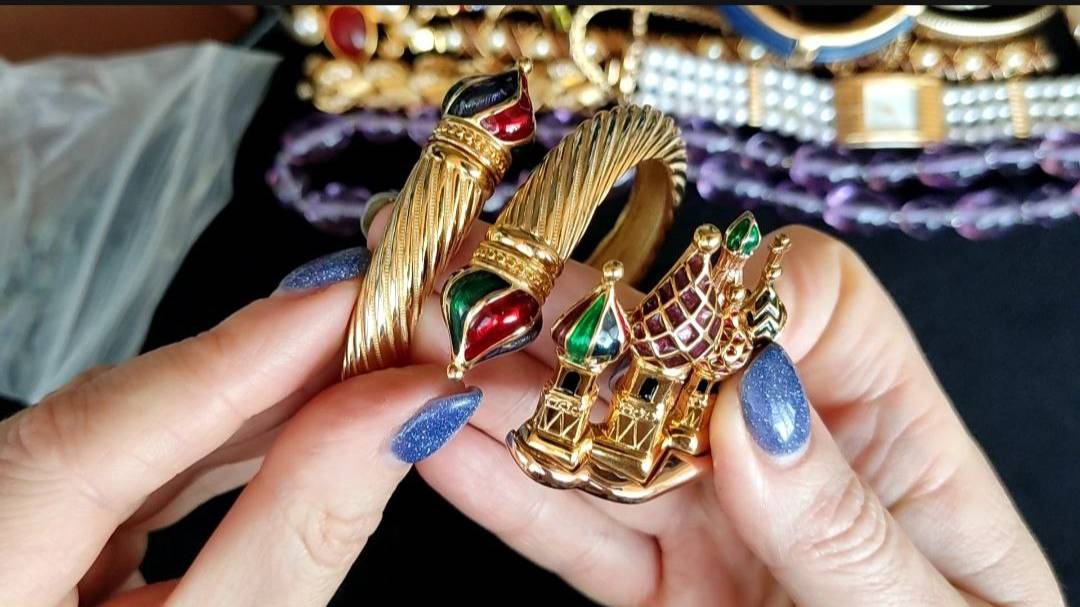 23.2 Необычная лупа трансформер, в распаковке бижутерии от JOAN RIVERS смотреть онлайн