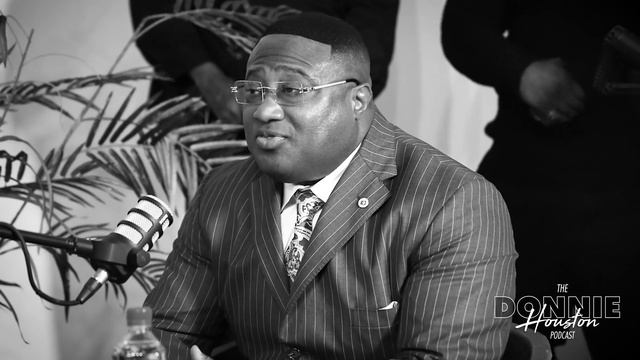 Quanell X (FULL INTERVIEW):Life in South Acres, Hustling, Becoming a Muslim, Brother's Murder + Mor смотреть онлайн