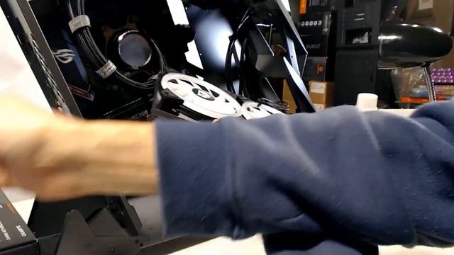 SUPERCUANTICO ENSAMBLANDO EQUIPO GAMER ROG STRIX BATMAN RYZEN 7 5800X RTX 3070 смотреть онлайн