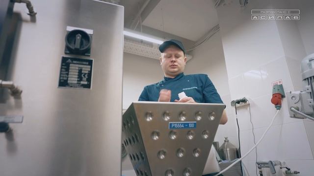 Ручная работа с кремами и работа на автоматизированной линии