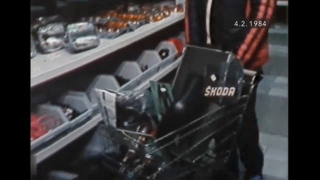 Samoobsluha s dielmi na škodovky (1984) смотреть онлайн