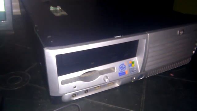 The World's First Ever Windows 1.01 Boot Floppy Disk With CD-ROM Driver?!?!?! смотреть онлайн