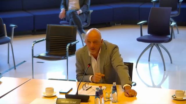 Machiel de Graaf (PVV) en Stephan van Baarle (DENK) in felle discussie over de islam смотреть онлайн