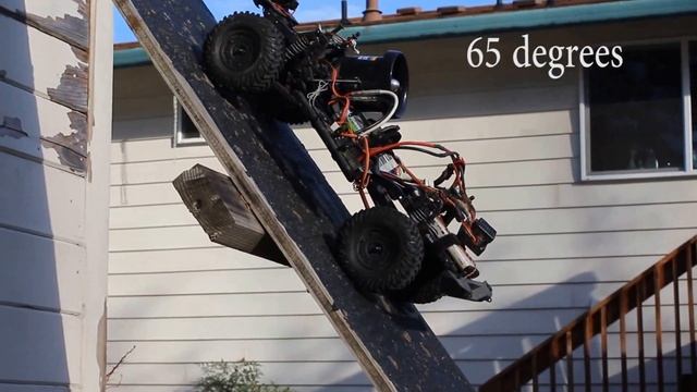 DSPro Axial SCX10 Jeep with TOP SECRET "Ion Drive" Climbs 67 Degrees смотреть онлайн