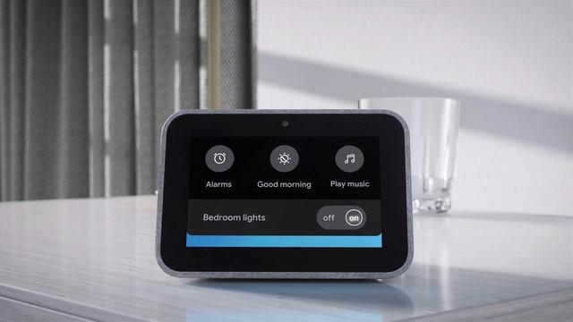 Meet the Lenovo Smart Clock with Google Assistant смотреть онлайн