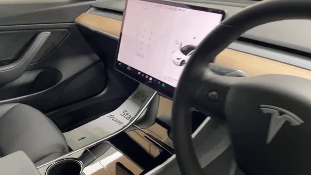 GJ20XPC - Tesla Model 3 Standard Plus 4dr Auto смотреть онлайн