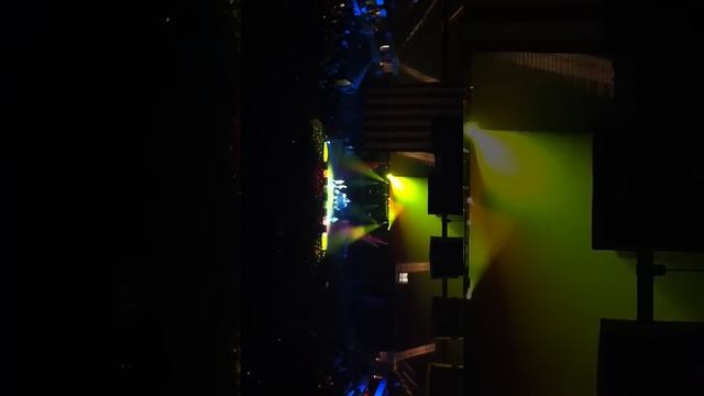 Mac Miller Wake Up смотреть онлайн