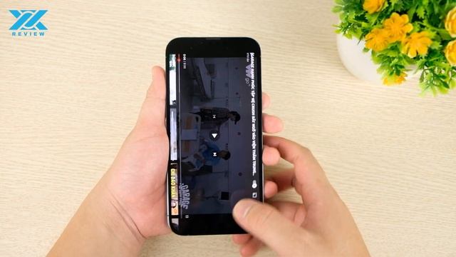 iPhone XS Max hơn 4 năm tuổi lên iOS 16: Bị cắt mất tính năng này !!! смотреть онлайн