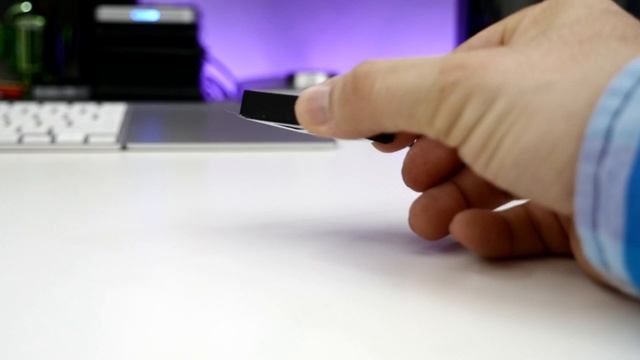 Android Wear Review: LG G Watch vs Samsung Gear Live смотреть онлайн