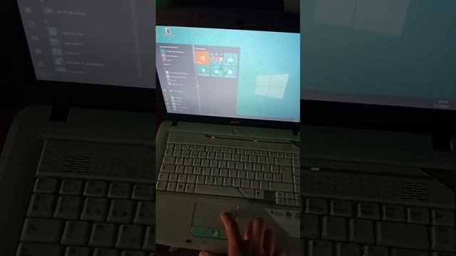 Instalación de Windows 10 Pro en Laptop Acer Aspire 5915-2532 смотреть онлайн