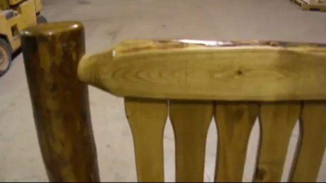 Amish Glacier Country Log Barstool with Swivel Seat смотреть онлайн
