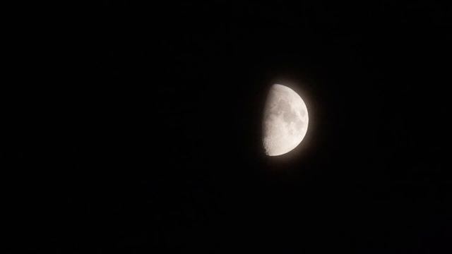 The moon over my window смотреть онлайн
