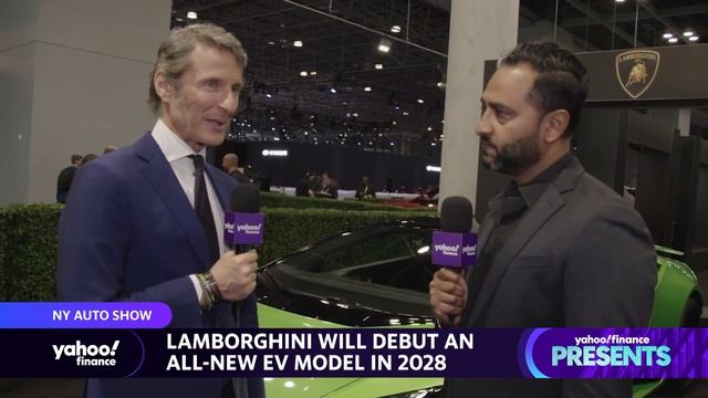 Lamborghini CEO on the new Huracán Tecnica supercar смотреть онлайн