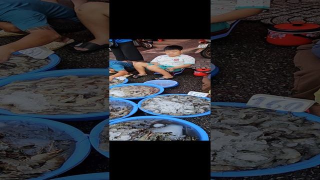 Дневной рынок/Креветки за 6 $ смотреть онлайн