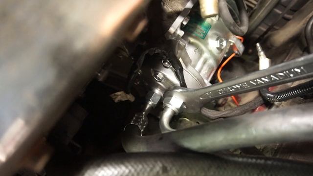 Fitting AC in a Classic - Part 2 смотреть онлайн