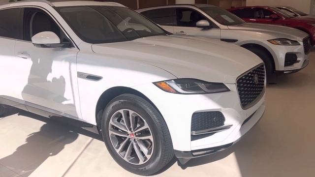 2022 jaguar f pace смотреть онлайн