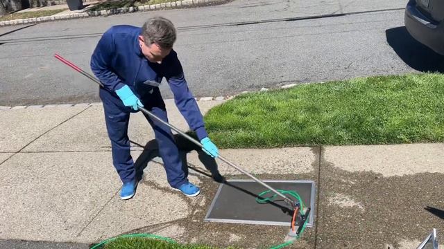 Best way of window / screen cleaning with water-fed pole смотреть онлайн
