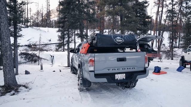 Toyota Tacoma Stuck Winter Snow Off-Road, & Grabber A/T's смотреть онлайн