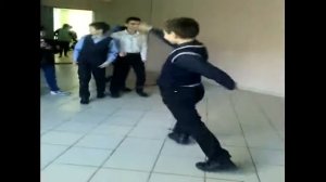 Школьник сходит с ума #1