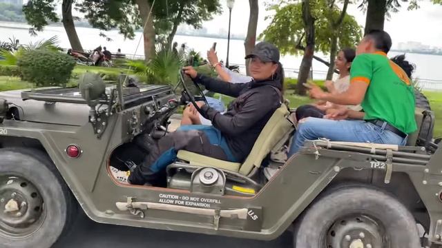 Hanoi Jeep Tours - Hanoi jeep City Tours смотреть онлайн