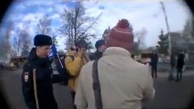 Депутат от КПРФ просит ФСБ проверить Медведева.