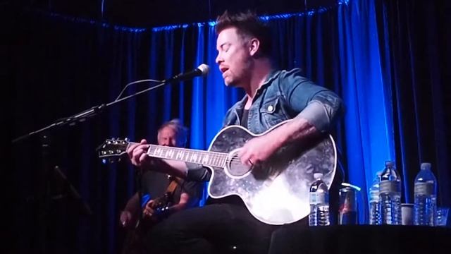 Broken Windows (Acoustic) - David Cook @ The Attic (Tampa, FL) 9.17.2017 смотреть онлайн
