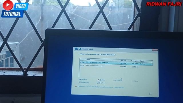 How To Install Windows 8.1 Laptop Lenovo With FlashDisk (RUFUS) смотреть онлайн