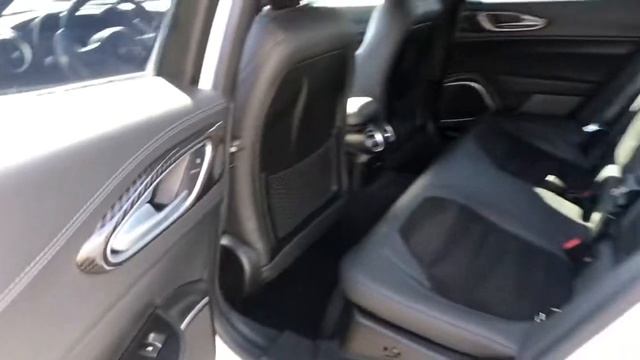 2017 Alfa Romeo Giulia Fresno, Clovis, Bakersfield, Modesto, Turlock CA H7559781 смотреть онлайн