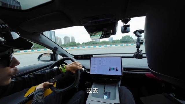 Hyper GT动态首试！飞翼门国产大后超！【袁启聪车评】 смотреть онлайн